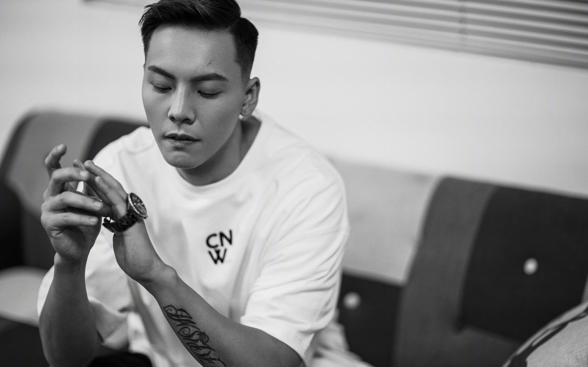 乐鱼体育App下载-希腊女篮在欧洲锦标赛中继续豪夺冠军，荣耀传承不息，希腊女球迷